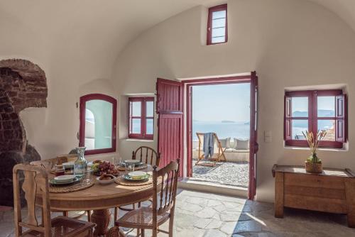 Historic Old bakery cave by Cycladica