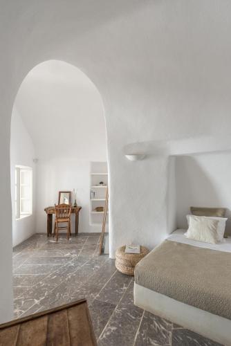 Parathira cave houses by Cycladica