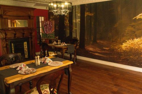 Galería fotográfica de Hidden Gem Art Guesthouse , one of a kind en Germiston