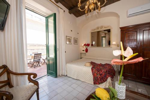 Posezení v ubytování Amalfi Old Square room & apartments