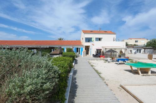 Hyères studio les pieds dans l eau Au Grand Sud