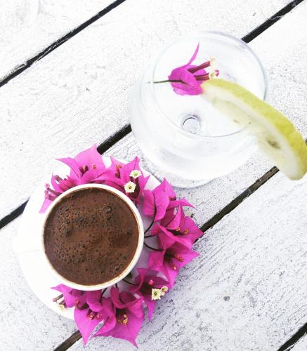 Minuman di Costa Bodrum City