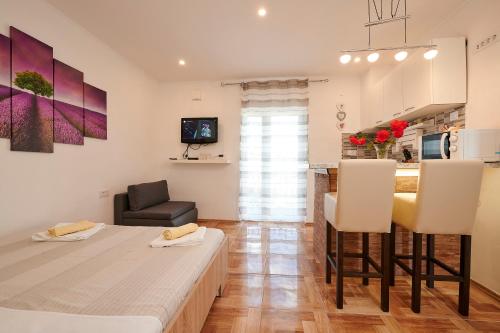 Apartments Lucija
