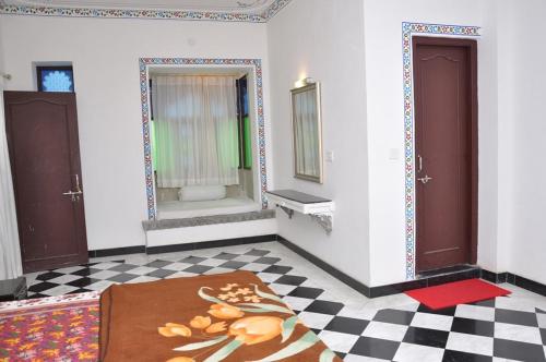 Gallery image of Hotel Gangaur Palace in Udaipur