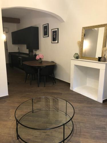 F2 hyper centre historique Ajaccio