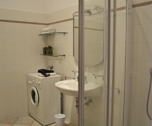 A bathroom at My Suite Home - Riva del Garda