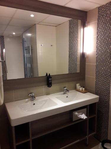 ibis Styles Melunにあるバスルーム