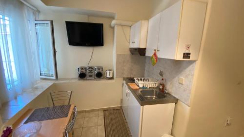 Dapur atau dapur kecil di Patras Port apartment
