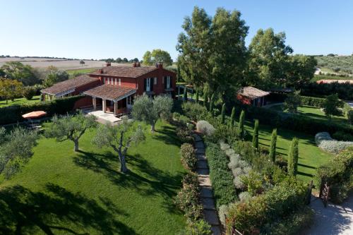an aerial view of a house with a garden at Locanda Rossa in Capalbio