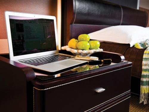 Hotel Complex Dachaにあるテレビまたはエンターテインメントセンター