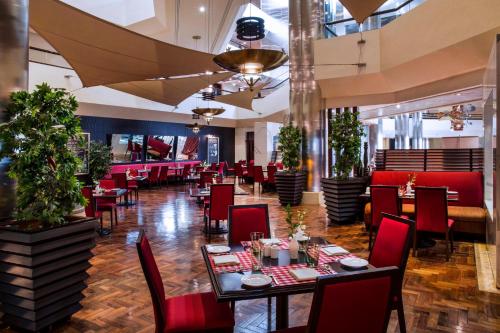Crowne Plaza Dubai Deira by IHG Image