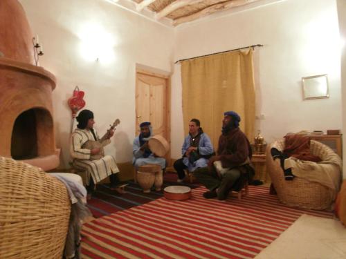 Επισκέπτες που μένουν στο Kasbah Agoulzi