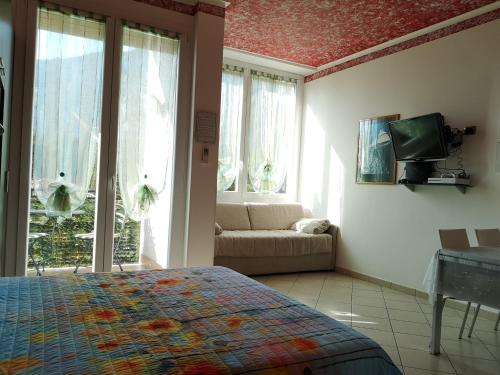 Katil atau katil-katil dalam bilik di Garda Apartments in Euroresidence