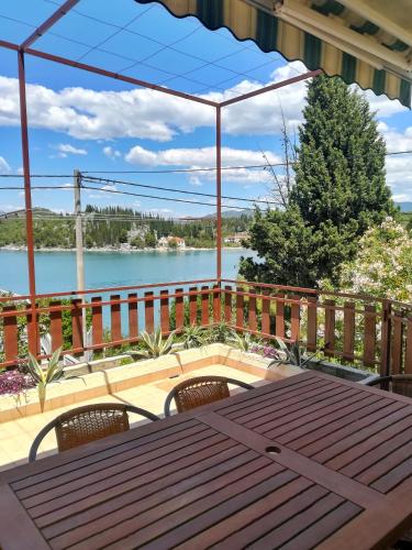 Two bedroom seaside home in quiet village