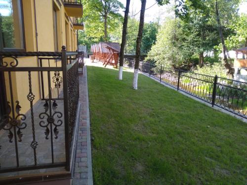 Zahrada ubytování Apartments in Polyana