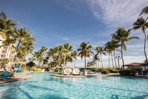 Bazén v ubytování Wyndham Grand Rio Mar Rainforest Beach and Golf Resort nebo v jeho okolí