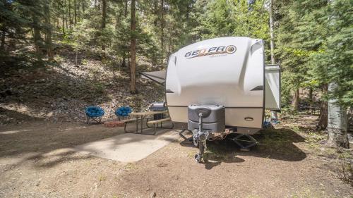 Outdoor Glamping Fully Setup RV BS89 – Photos 3