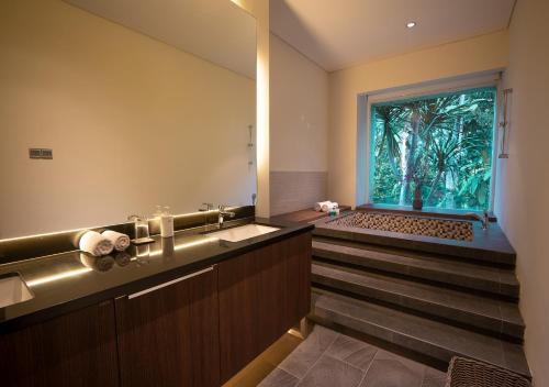 Ett badrum på K Gallery Hotel