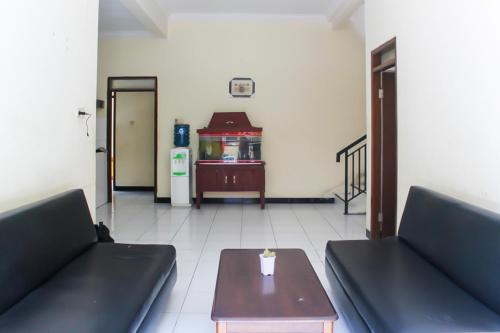 Гостиная зона в KoolKost Syariah near Universitas Ahmad Dahlan Kampus 1