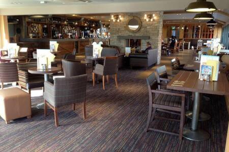 Edinburgh - Seton Sands - Rio Caravan - Pet Friendly photo 12