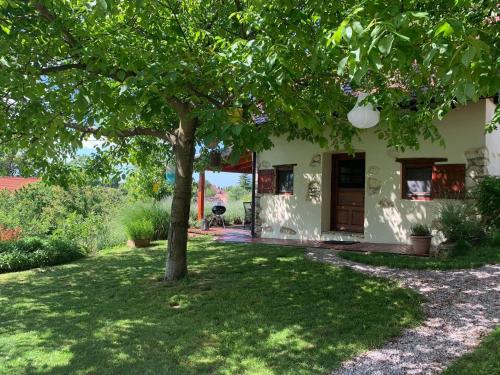 Gallery image of Holiday Home Luka 10 in Kalnik