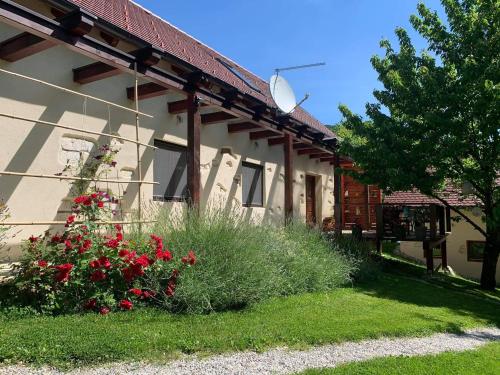 Zahrada ubytování Holiday Home Luka 10