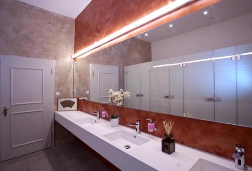 Kylpyhuone majoituspaikassa Hotel Le Prese