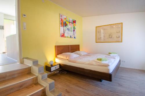 Un pat sau paturi într-o cameră la Haus Sieber - Familie Link