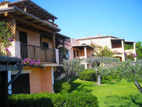 Κήπος έξω από το Residenza Chrysalis Bay