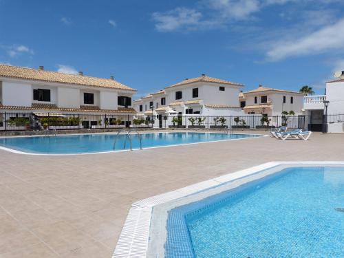 Chalet Suncanarias Casa Los Halcones, Chayofa, Spain ...