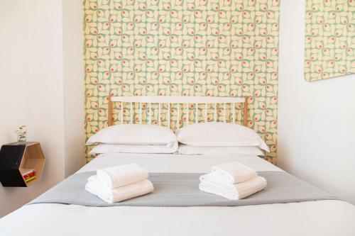 TrastevereHome- Garibaldi Apartment, World Around Corner