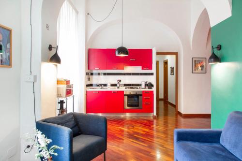 TrastevereHome- Garibaldi Apartment, World Around Corner