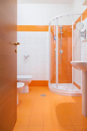 TrastevereHome- Garibaldi Apartment, World Around Corner