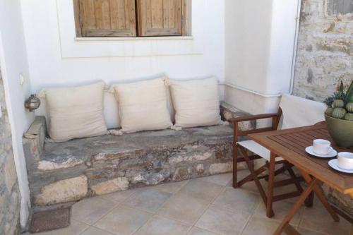 Χώρος καθιστικού στο Doukaki’s House Naxos