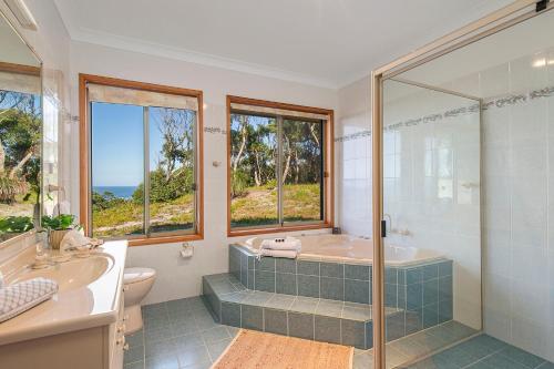 ห้องน้ำของ Seascape @ 19 Pindari - privacy, space, views