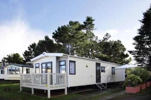 Edinburgh - Seton Sands-Cameo Caravan-Pet Friendly