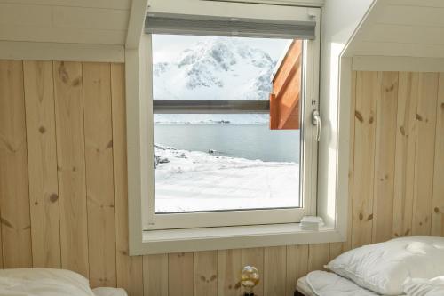 Brand new Nappstraumen seaview cabin v zime