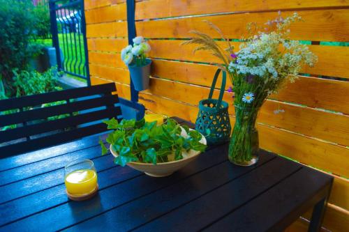 Un jardín fuera de Moonlight Visoko