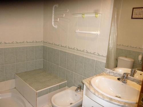Koupelna v ubytování Bahía de Vera Apartamento Mamen