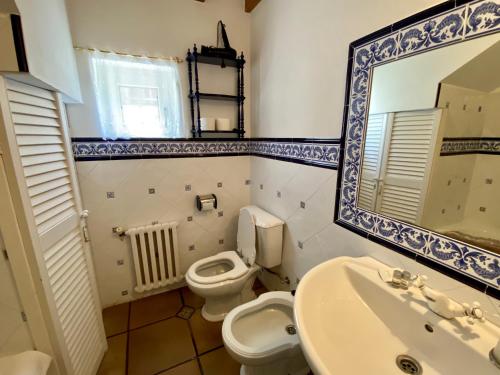 Kylpyhuone majoituspaikassa Casa Rural Alquitara