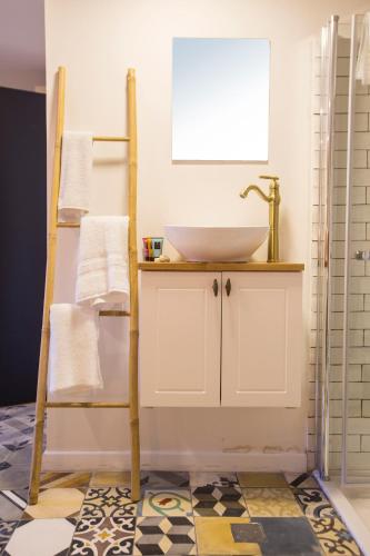 Koupelna v ubytování Tel-Aviv LALA Boutique Hotel