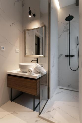Harbour Residence Apartments