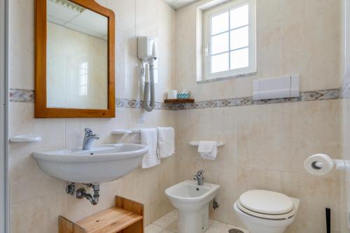 Ein Badezimmer in der Unterkunft Hotel Mandetta - Adults Only