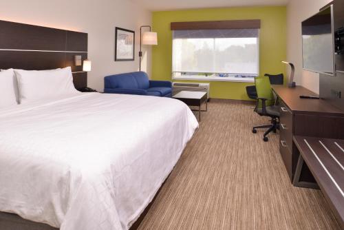 Holiday Inn Express & Suites - Mall of America - MSP Airport, an IHG Hotel Image