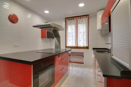 Una cocina o zona de cocina en Apartamento de Evaristo