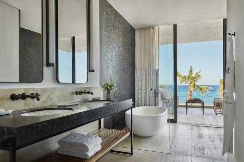 Koupelna v ubytování Four Seasons Resort Los Cabos