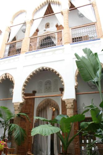 Das Gebäude in dem sich das Riad befindet