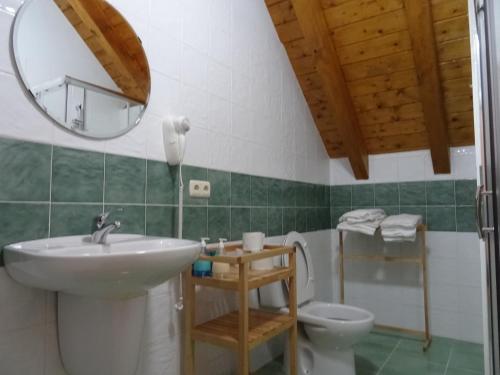 Un baño de Hotel Rural Aribe Irati