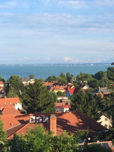 Imagen de la galería de Prima Porta Vendeghaz, en Balatonalmádi