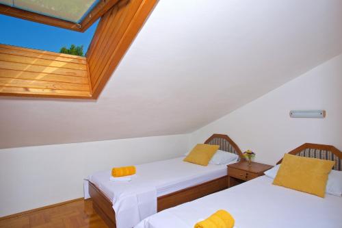 Imagen de la galería de Apartments Kalina, en Jelsa